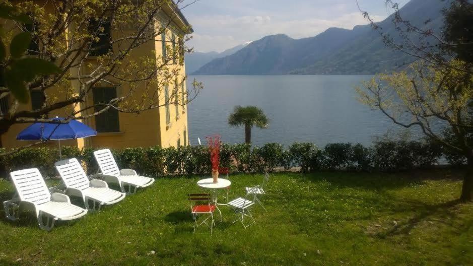 The Family - Apartments In Villa With Lake View アルジェーニョ エクステリア 写真